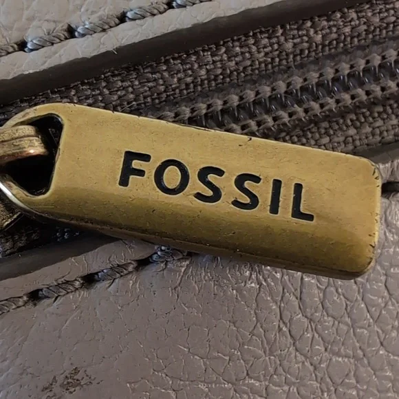 Fossil Beige Wallet with Colorful Stripes - Picture 3 of 16